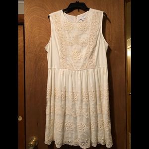 Gorgeous NWOT Lace New York & Co Sleeveless Dress